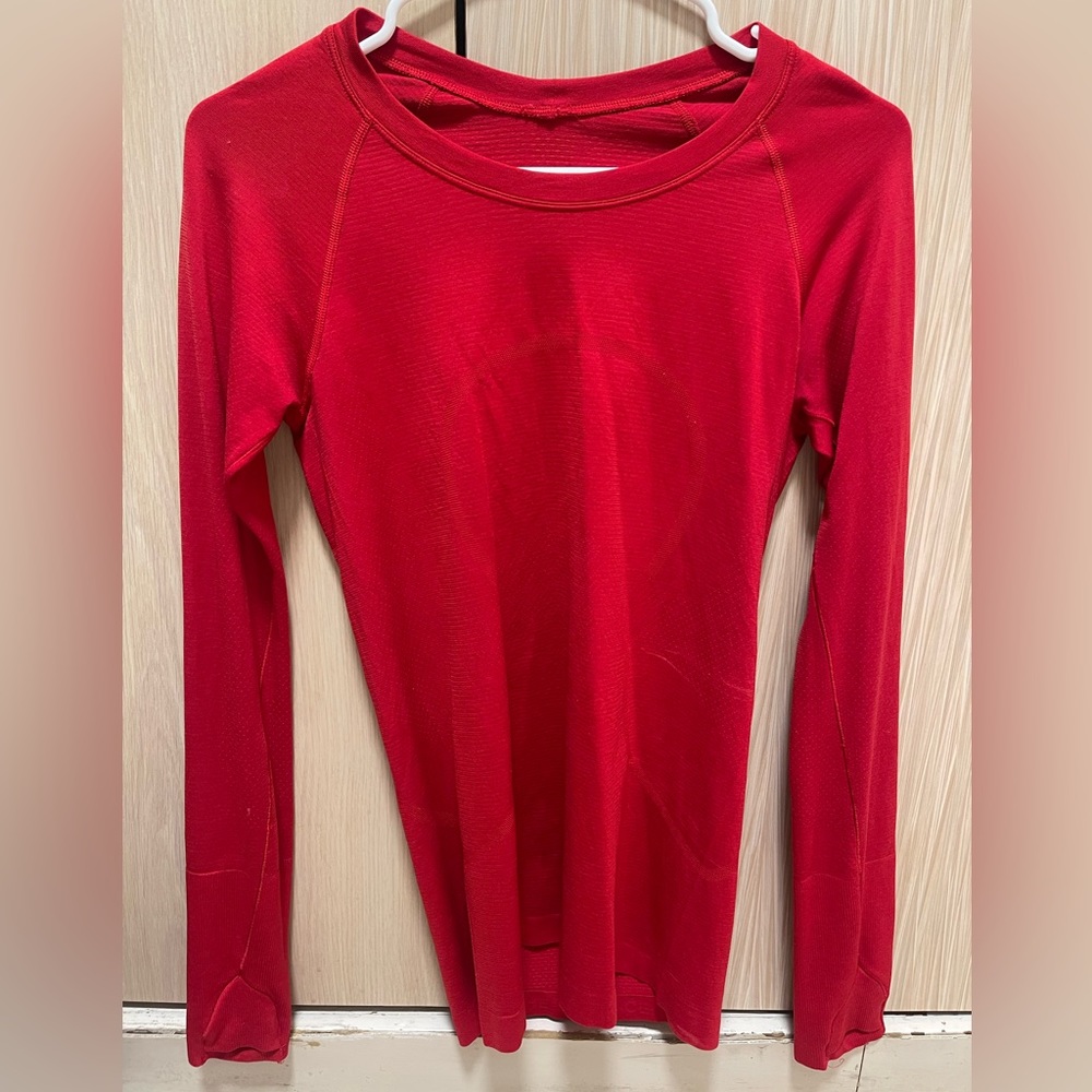 Red lululemon swifty tech